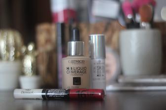 💄👰