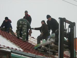 Pracantů bylo dost a práce jim šla pěkně od ruky