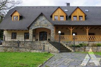 Místo hostiny, reataurace Bobrovník.