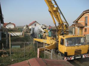 22/09/2011 - opat k nam dorazila tazka technika