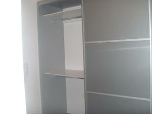 Interier skříně