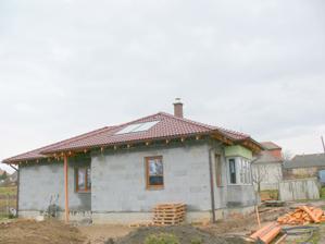 pohľad z boku( stredné okno zatieľ nieje dokončene)