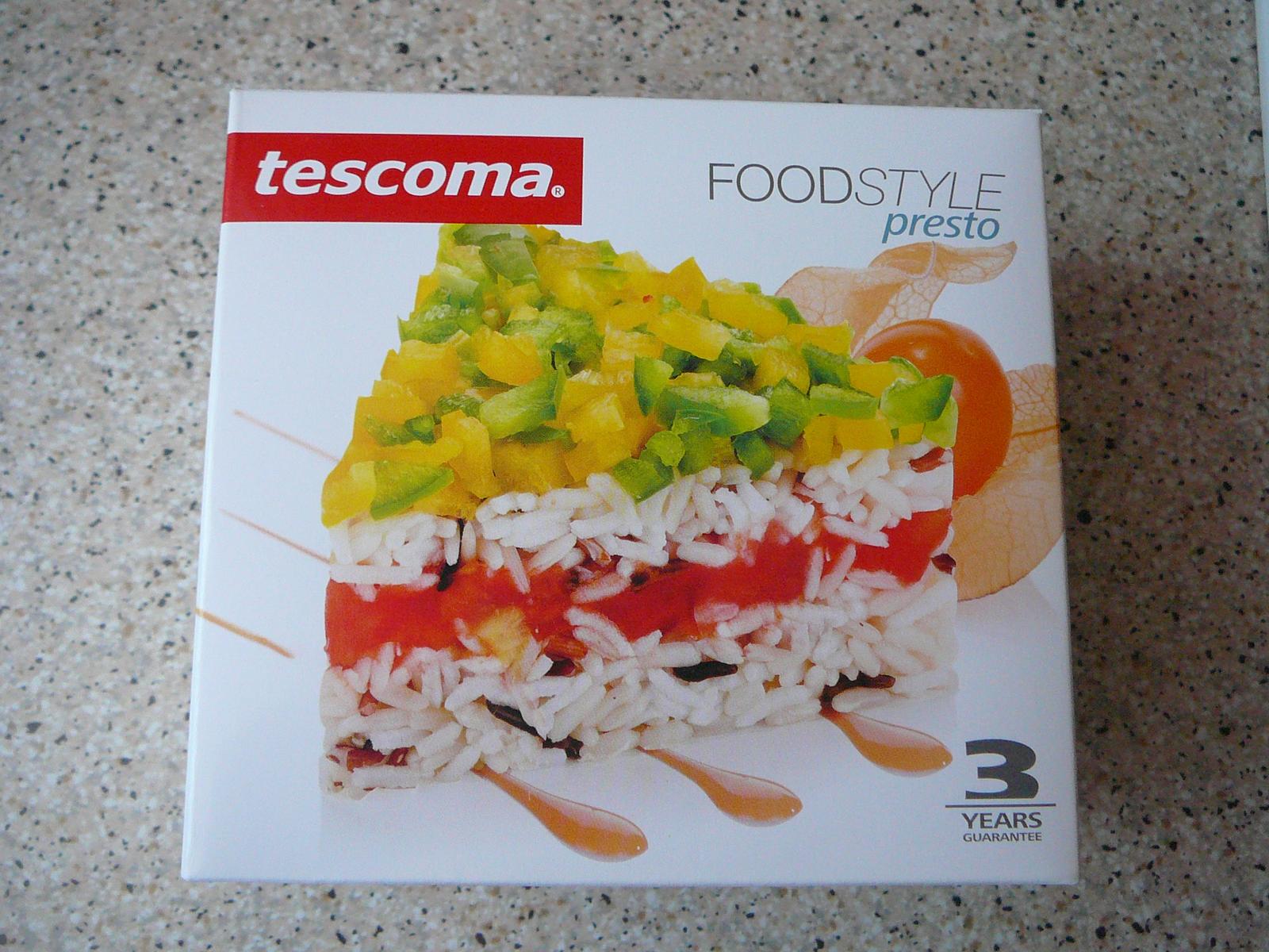 Trojuholníková forma na potraviny Tescoma-nepoužív - Obrázok č. 1