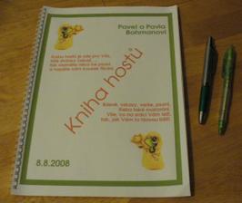 kniha hostu