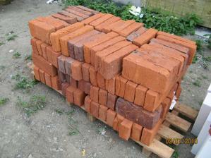 Nase budouci cihly