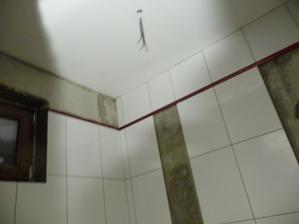 pride tam este mozaika cervena a na podlahu cervena dlazba