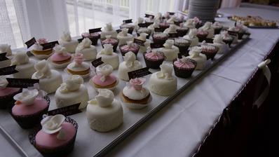 minidortíčky a cupcake - cukrářka překvapila! :-)