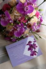 Farebné a orchideové ladenie celej svadby začalo už pri oznamku