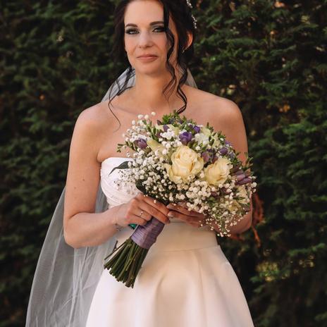 Svatební líčení a účes  {{_AND_}} 