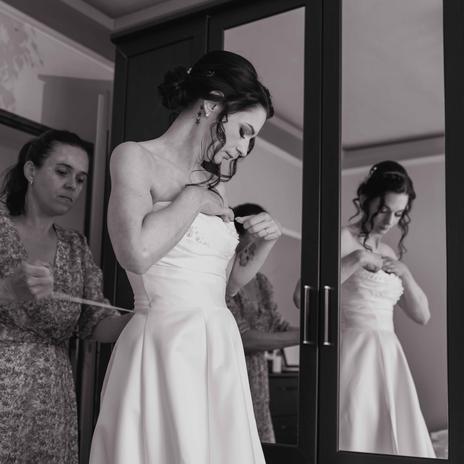 Svatební líčení a účes  {{_AND_}} 