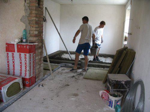 Byt Dubňany (rekonstrukce) - betonování podlah