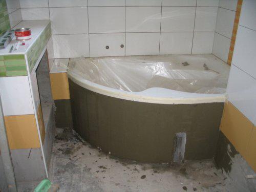 Byt Dubňany (rekonstrukce) - koupelna během práce