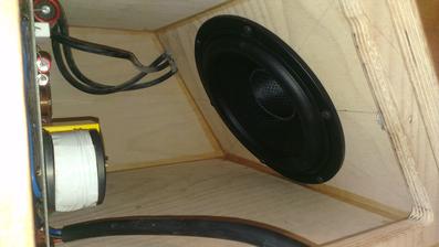 Woofer je na mieste