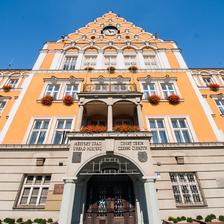 Obřad proběhne na radnici v Českém Těšíně.. :-) Termín zamluven.