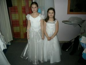 Družičky - poslední zkouška šatů