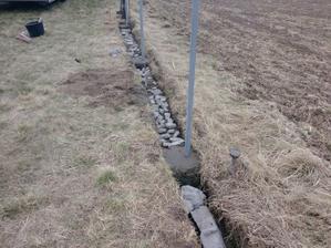 betonování základů na plot