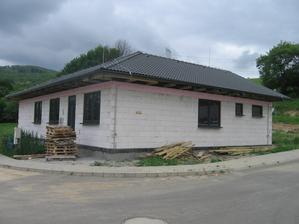 17.5.2013 - okna/dvere osadene