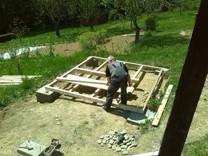 spodna strana podlahy