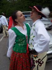 keďže našou veľkou záľubou je folklór,určite sa to prejaví aj na svadbe:)