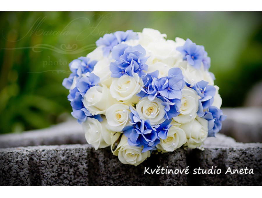 Svatební květiny v odstínech modré... - Obrázek č. 2