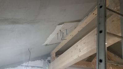 Konzola na priestorovy digestor