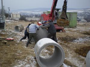 Februar 2011, vykop studne