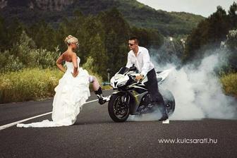 Tato fotka nebude v nasem svatebnim albu chybet. luxus! ;-)