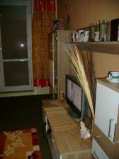 balkon dveře a kousek stěny