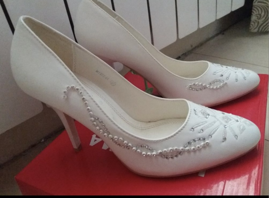 boty pro nevěstu.velikost 37 - Obrázek č. 3