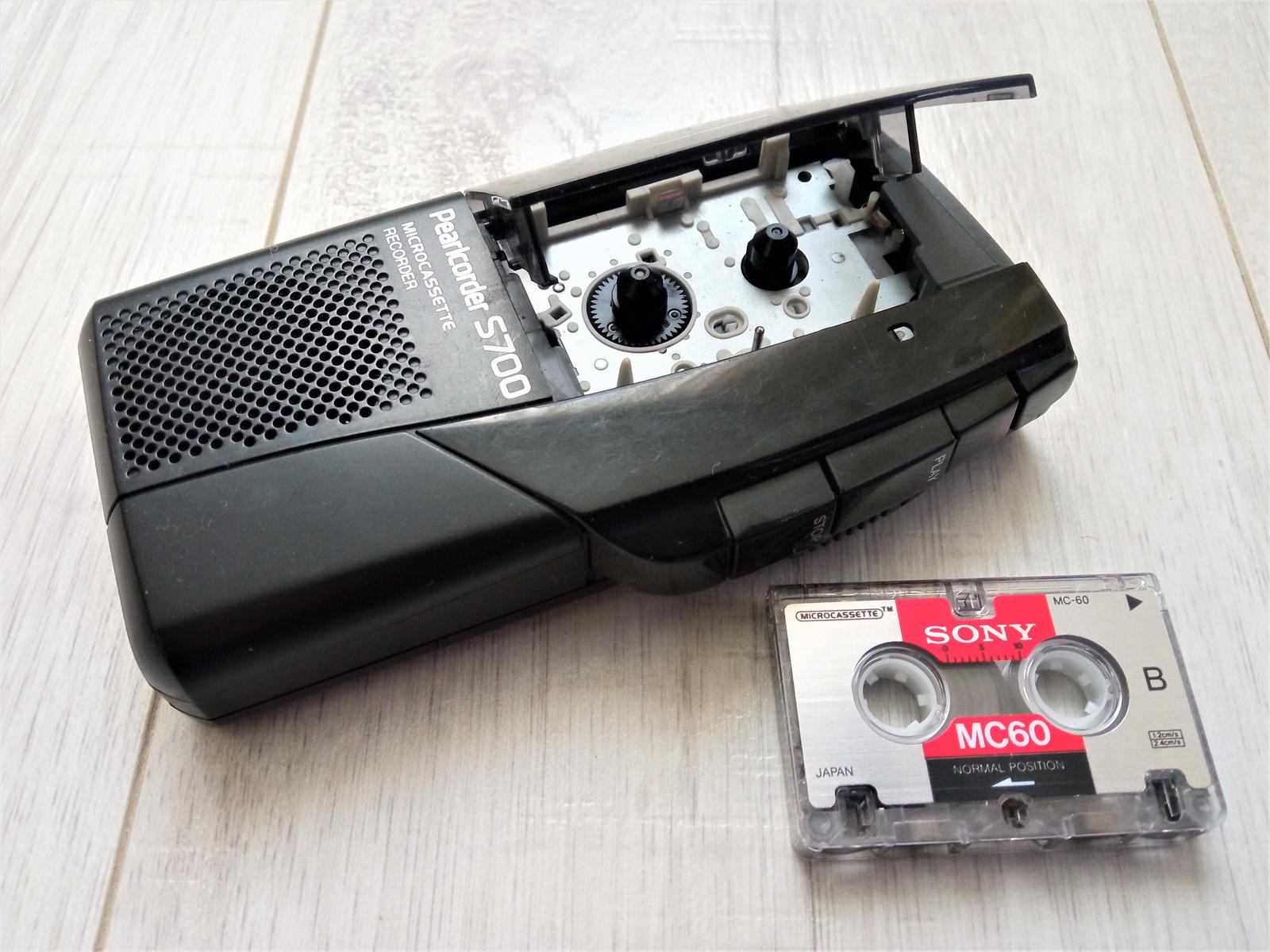 retro Diktafon Olympus Pearlcorder S700 Microcassette Recor - Obrázok č. 1