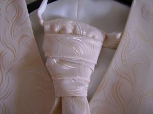 a este mensi detail