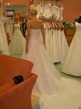 salon Orfea (šaty Bliss)
