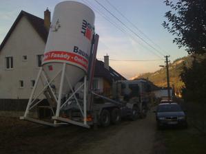 nechal som si doviezt silo...
