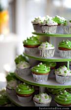 cup cakes ty jsou fakt bozi..:) Asi necham par napect:)