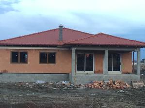 2.3. - zajtra ešte vnútorné parapety, zatretie pások a kontrola