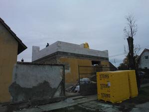 Zaciname s vrchnym poschodim