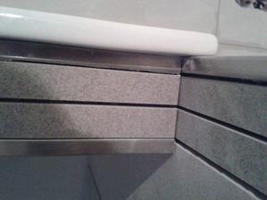zkouška umístění a detail obložení pod umyvadlem