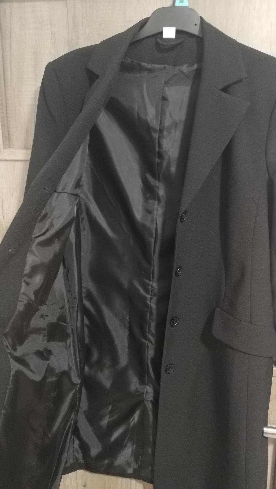 Dámský černý kabátek - zkrácená velikost 19 - Obrázek č. 2