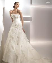 Předkolekce Pronovias 2010 Galaxia