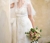 Ručne šité krajkové svatební šaty vel. 36 - 38, 38