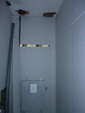 horné WC postavené