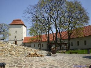 A tady bude hostina