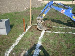 prvý vykop 15.04.2011