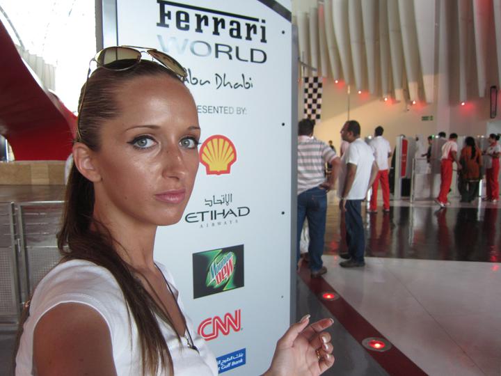 Eva{{_AND_}}Tom - Ferrari World Abu Dhabi