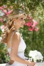 krasne spravene vlasy aj makeup