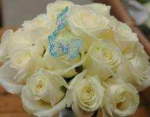 like these little butterflies in the bouquet and co- ordinates with my blue theme