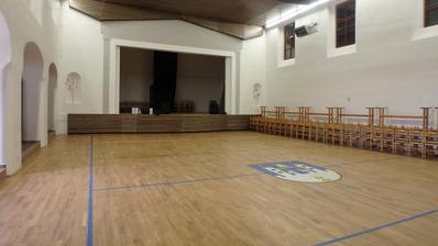 před - sál
