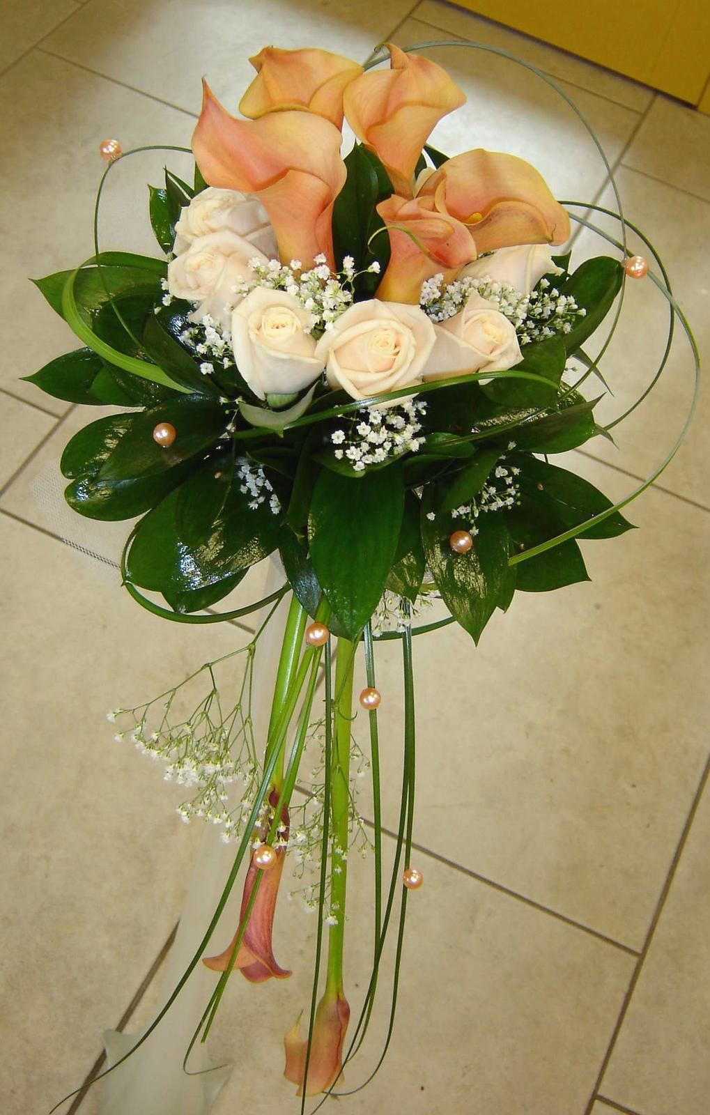 Svatební kytice - kaly-růže