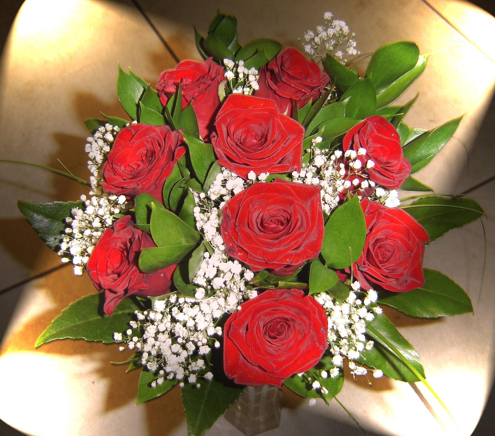 Svatební kytice - červené růže