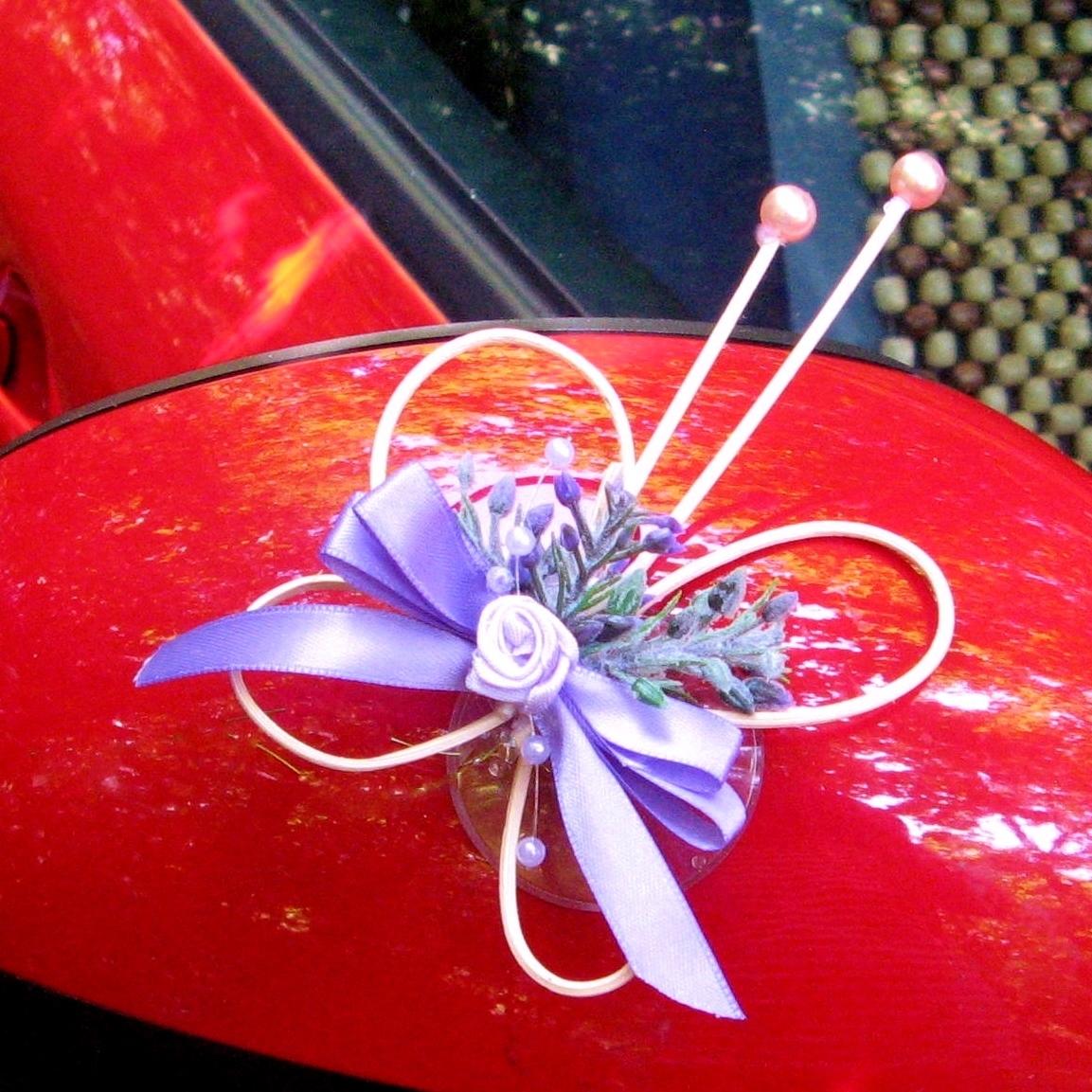 Motýlek na zrcátko auta levandulový - Obrázek č. 1